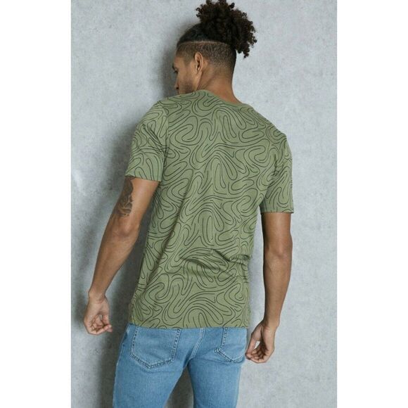 NIKE Swoosh All Over Print T-Shirt 834699-387 Mens - Picture 4 of 11